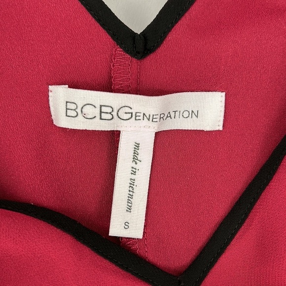 BCBGeneration Turned Extended Ruffle sleeve mini dress Garnet with black trim S - Picture 3 of 9